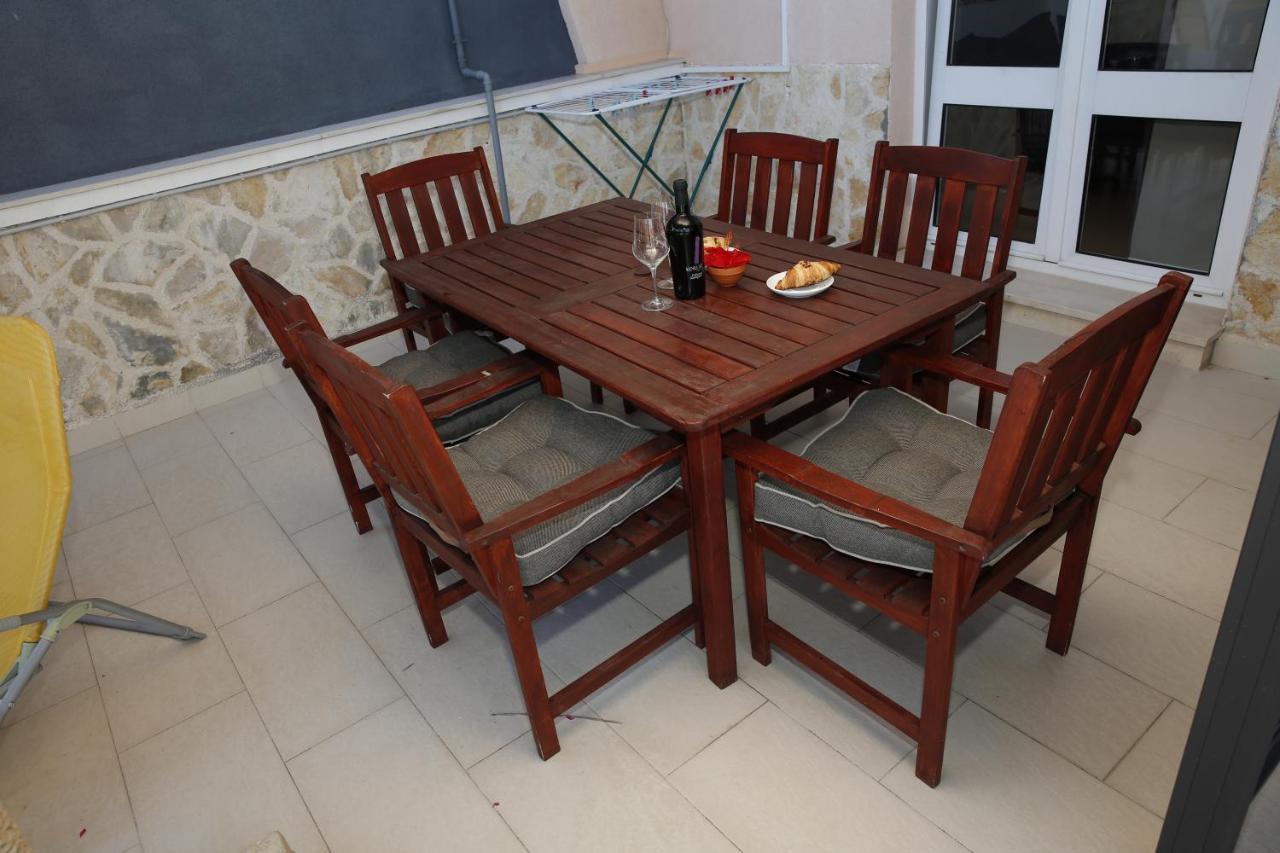 Guest House Lorenta Vodice Bagian luar foto