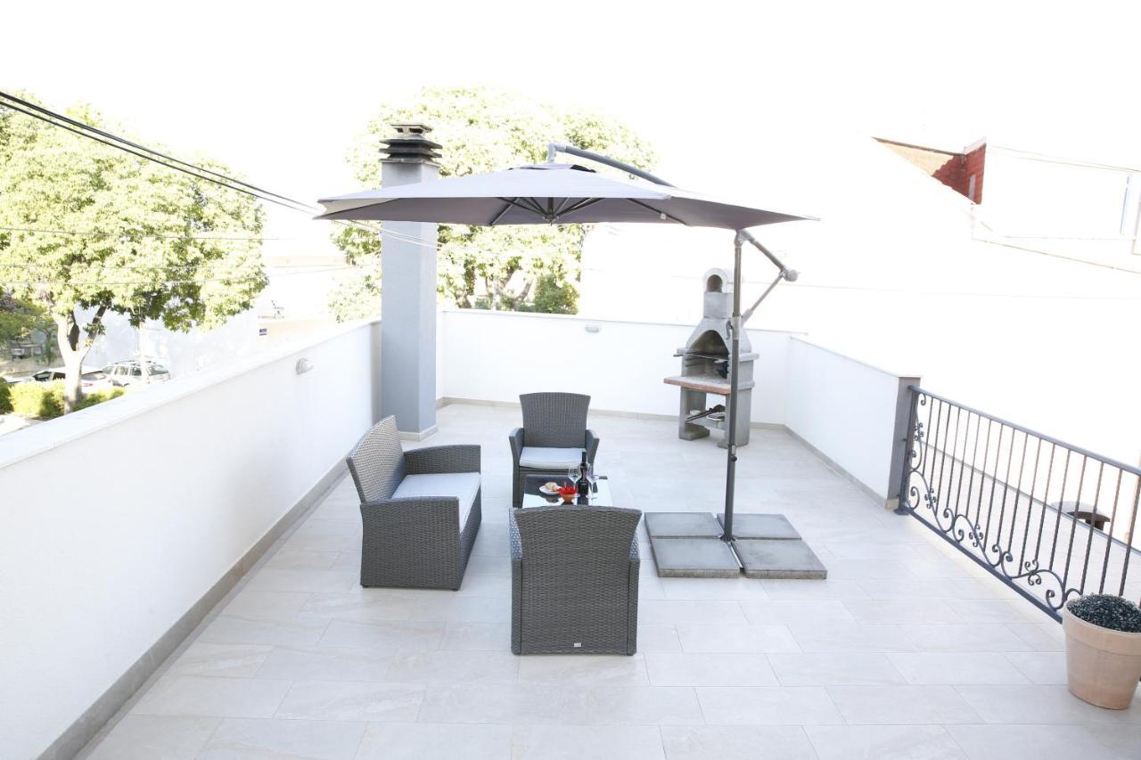 Guest House Lorenta Vodice Bagian luar foto