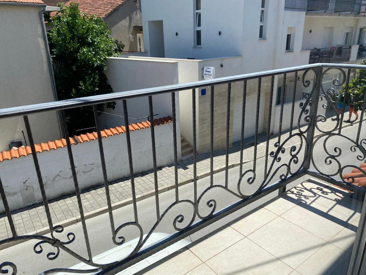 Guest House Lorenta Vodice Bagian luar foto