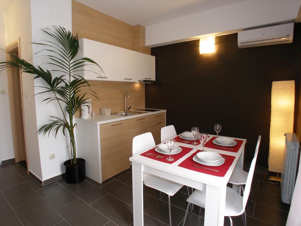 Guest House Lorenta Vodice Ruang foto