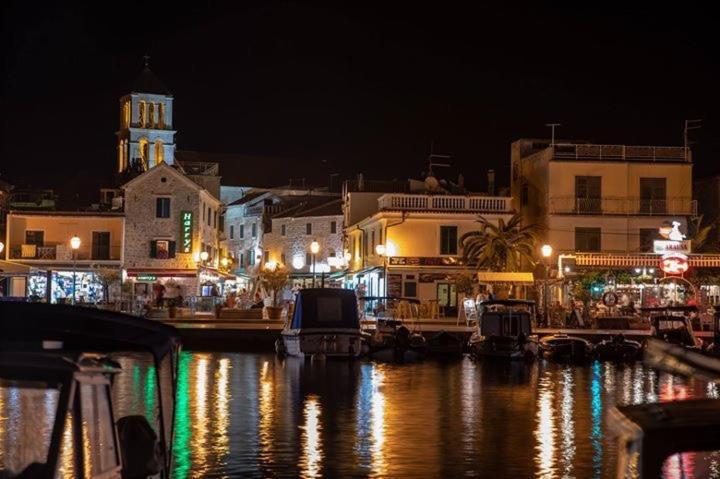 Guest House Lorenta Vodice Bagian luar foto
